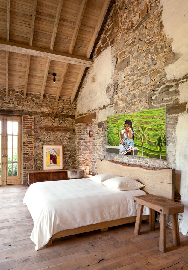 stone-wall-bedroom-bali